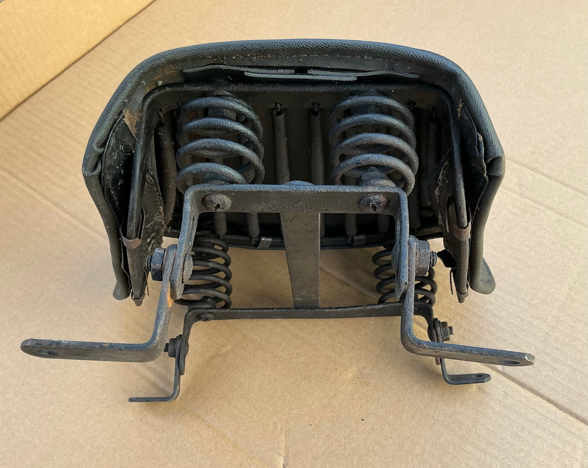 Vespa DOUGLAS original 1950s Milverton passenger seat , ROD & G models