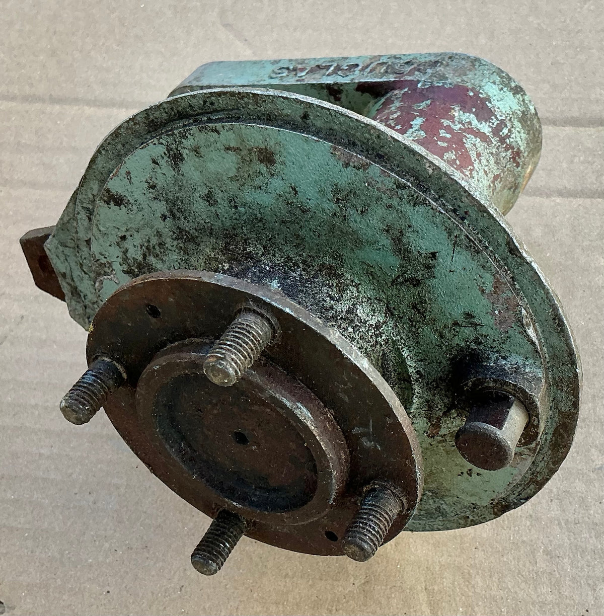 Vespa Douglas original front hub assembly, fits ROD & G models