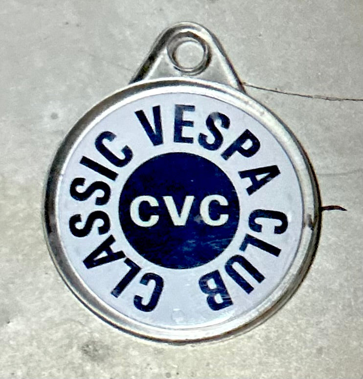Vespa GS/SS replacement sidepanel catch