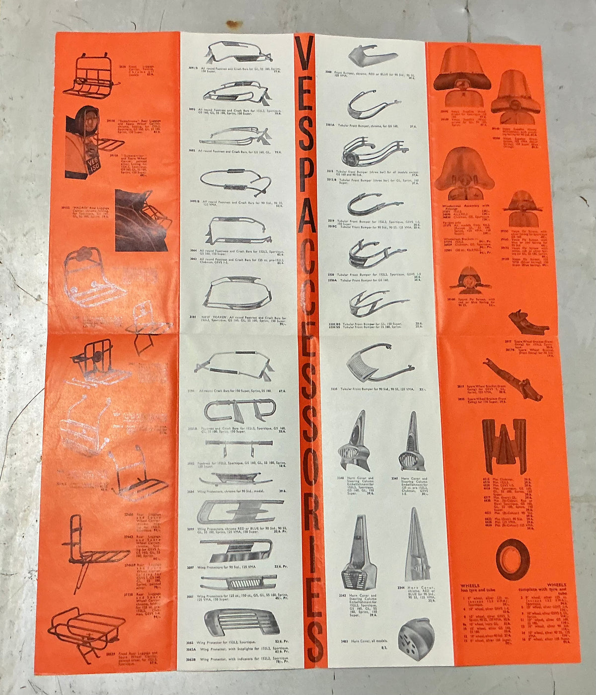 Vespa Accessories NOV/1966 brochure, folds out into a accessory poster